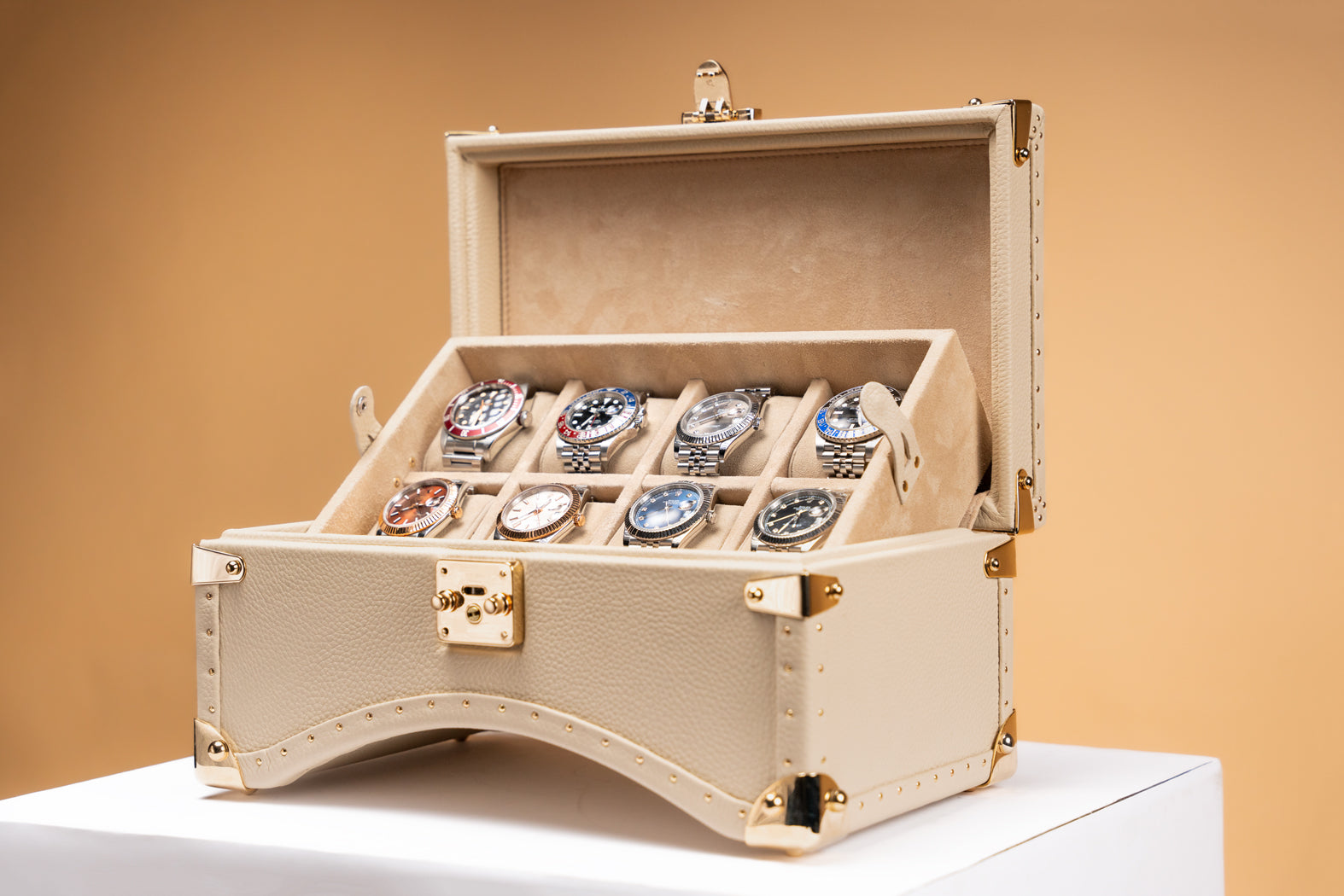 Petra Oval Watch Case - Togo Light Cream For 8 Watches
