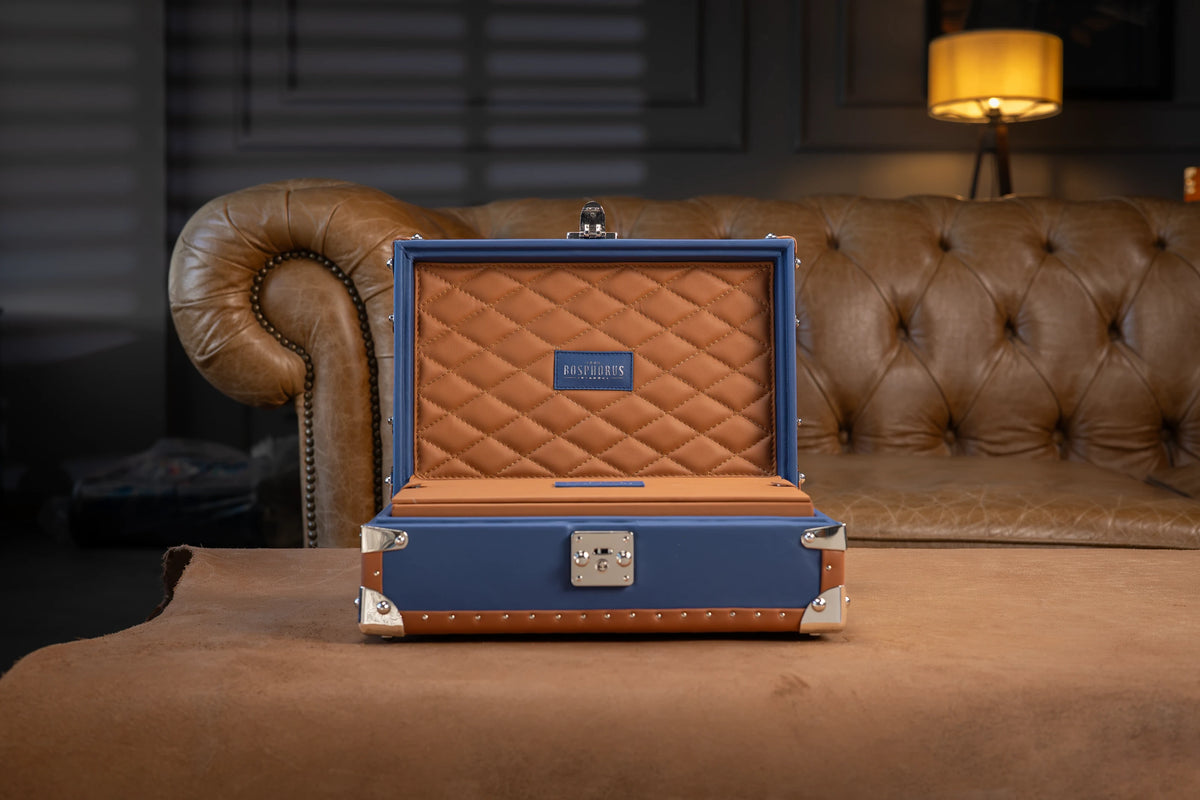 Petra Retro - Dark Blue
