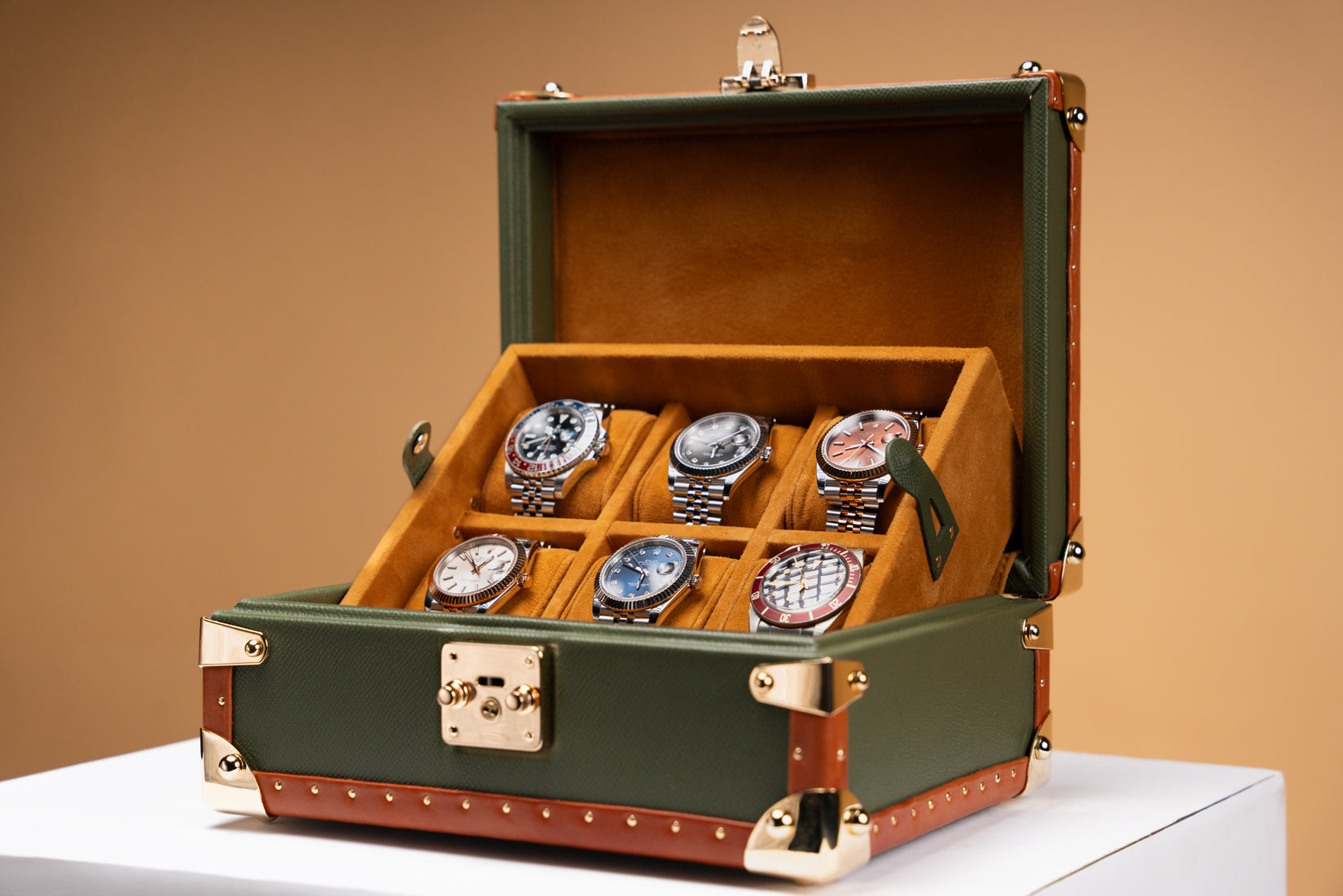 Petra Watch Case - Saffiano Olive Green For 8 Watches