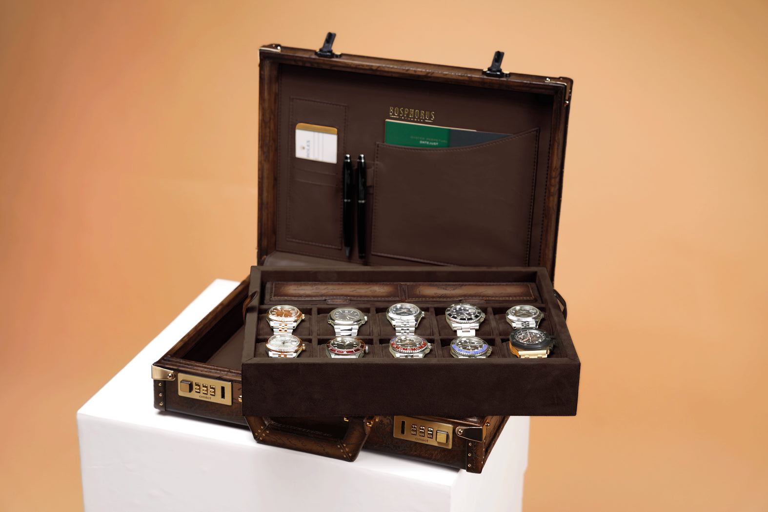 Artos Watch Case - Master Edition Parchment Patina Java Brown